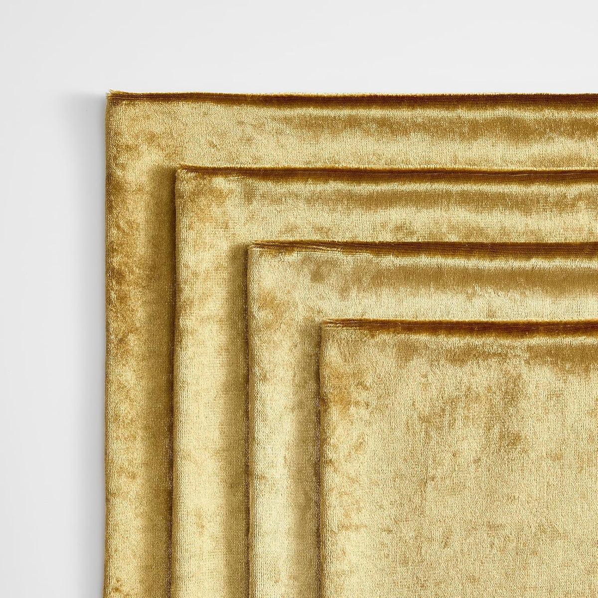 4 Gold Decorative Velvet Pillow