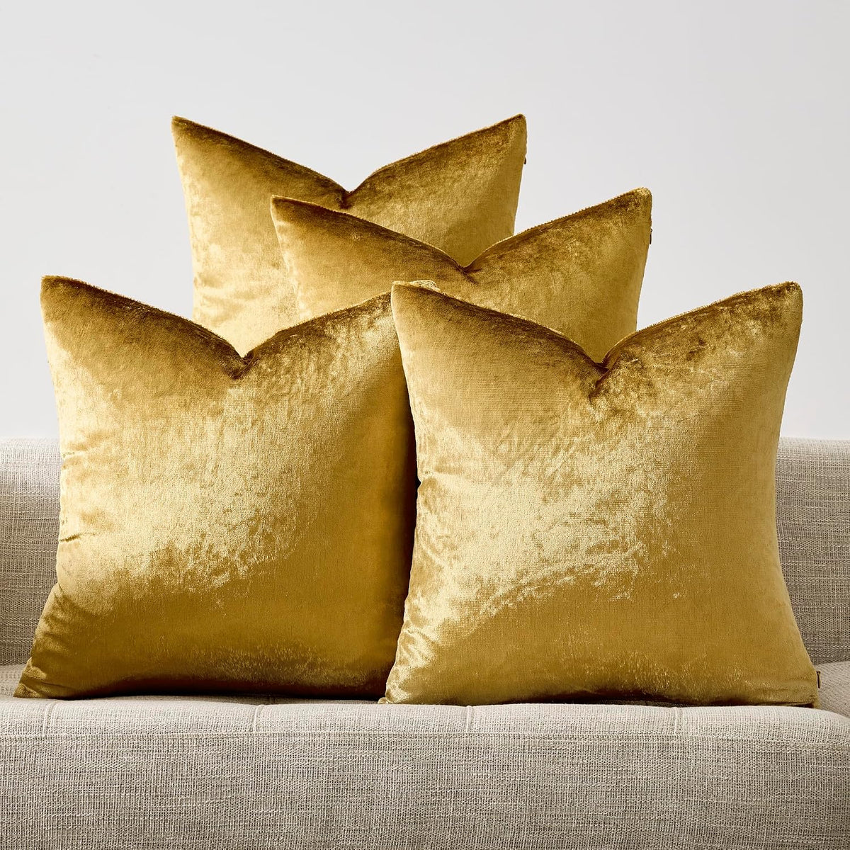 4 Gold Decorative Velvet Pillow